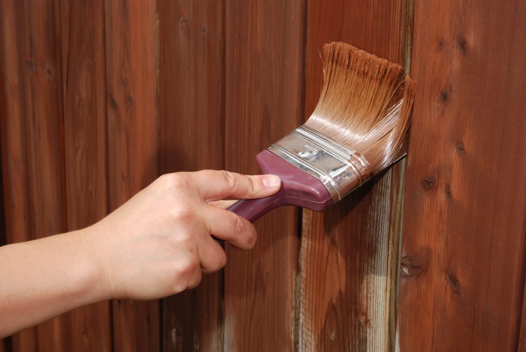 fence painting